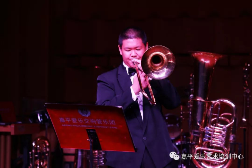 “2019嘉平爱乐杨慧龙教师低音铜管学生音乐会” 圆满成功