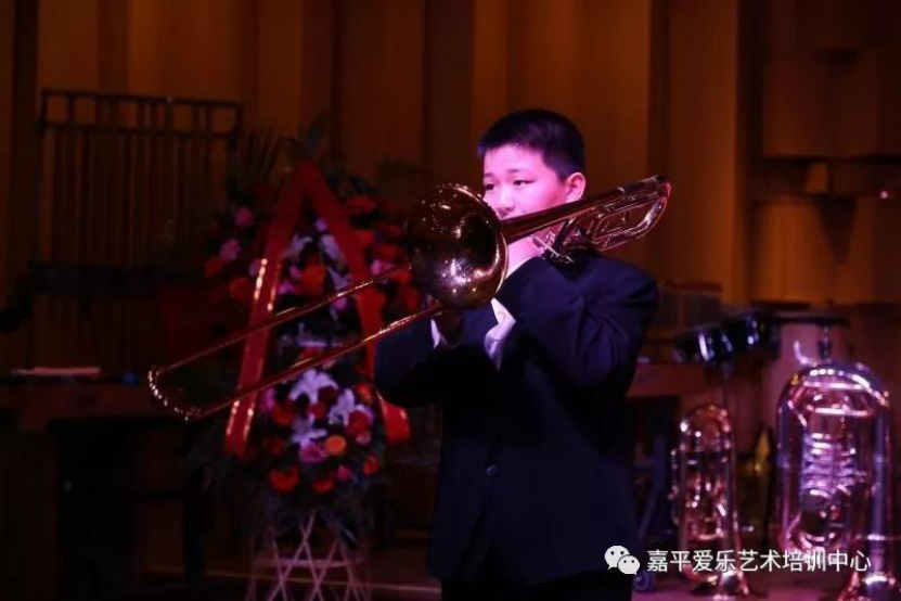 “2019嘉平爱乐杨慧龙教师低音铜管学生音乐会” 圆满成功