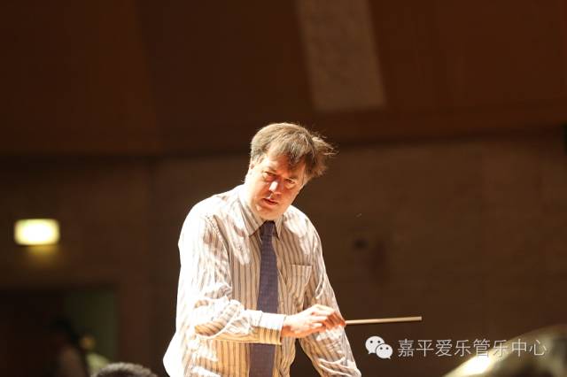 尼克·史密斯受邀到嘉平爱乐艺术活动中心讲学