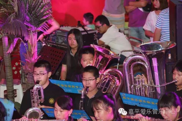 赴韩国参加第一届亚洲管乐大赛金奖展示演出圆满成功