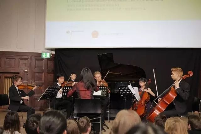 CYMC选手在中德青少年交流年闭幕式演出圆满成功